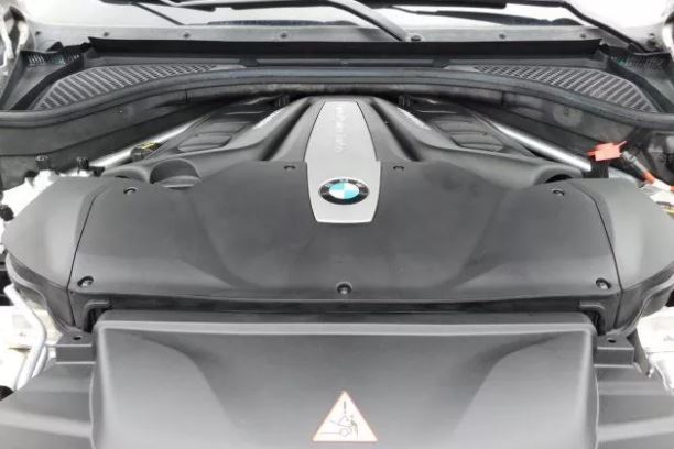 2015 BMW X6 xDrive50i full