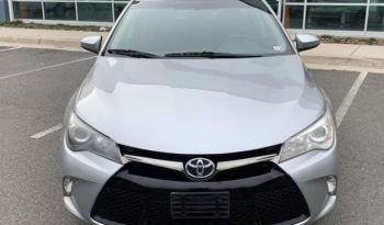 2015 Toyota Camry SE full