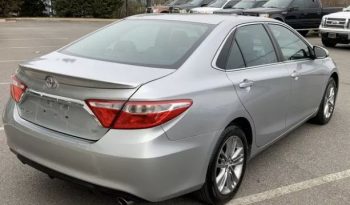 2015 Toyota Camry SE full