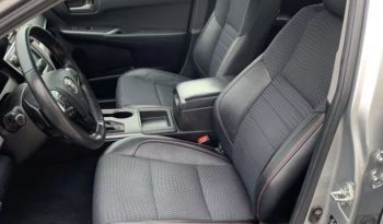 2015 Toyota Camry SE full