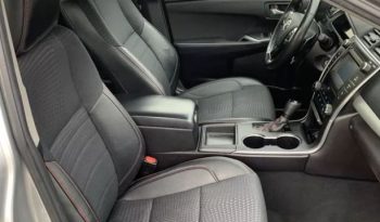 2015 Toyota Camry SE full