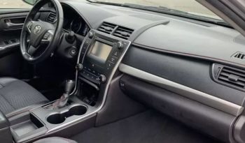 2015 Toyota Camry SE full