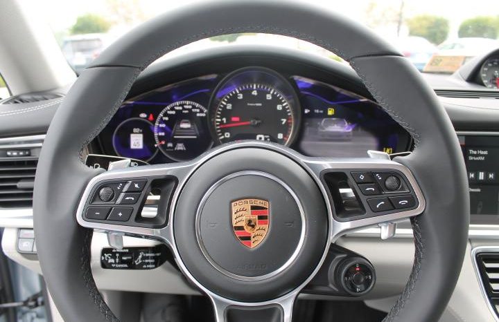 2018 Porsche Panamera 4S full