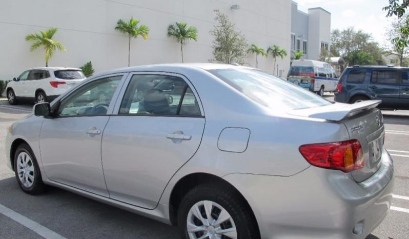 2010 Toyota Corolla LE full