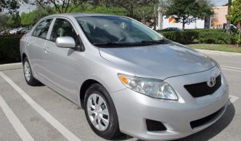 2010 Toyota Corolla LE full