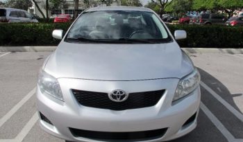 2010 Toyota Corolla LE full