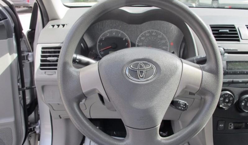 2010 Toyota Corolla LE full