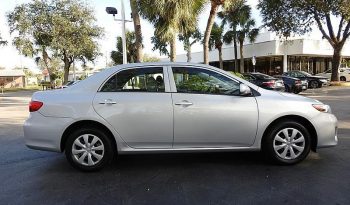 2013 Toyota Corolla L full