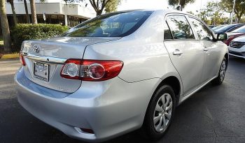 2013 Toyota Corolla L full