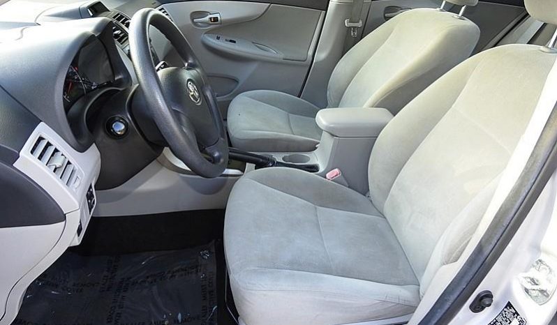 2013 Toyota Corolla L full