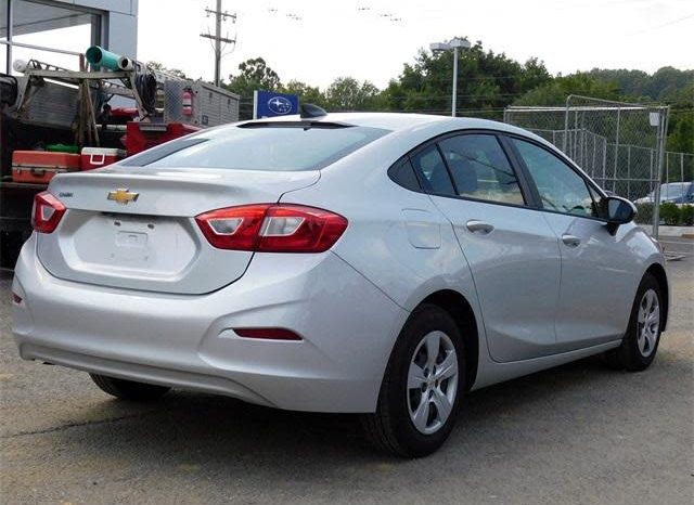 2017 Chevrolet Cruze LS full