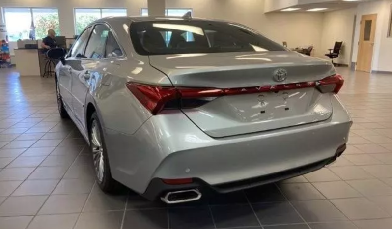 2022 Toyota Avalon Limited full