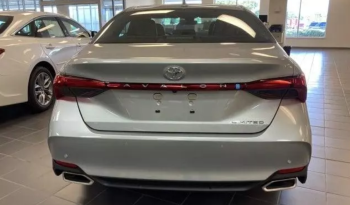 2022 Toyota Avalon Limited full