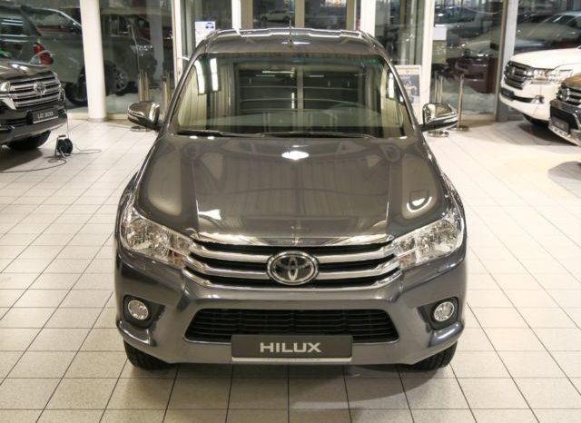 2018 Toyota Hilux Extra Cab full