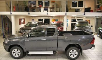 2018 Toyota Hilux Extra Cab full