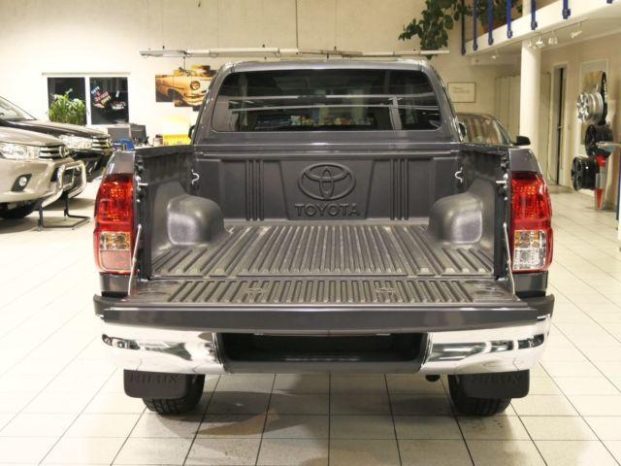 2018 Toyota Hilux Extra Cab full