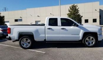 2017 Chevrolet Silverado 1500 Custom full