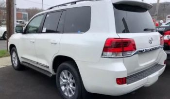 2019 Toyota Land Cruiser V8 full