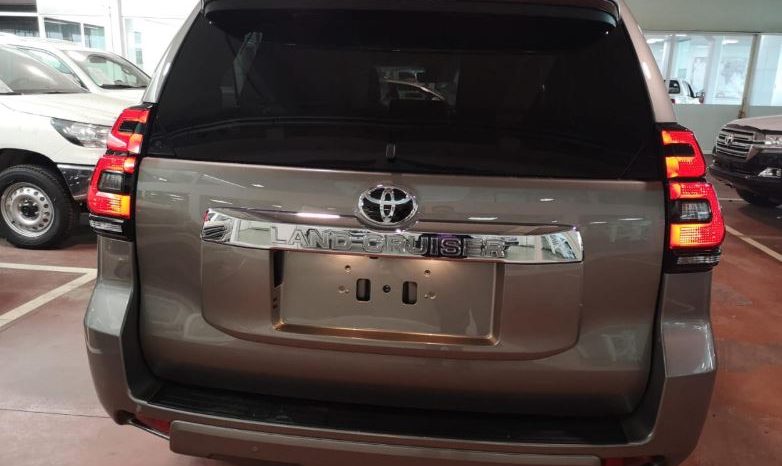2019 Toyota LandCruiser Prado TXL 150 full
