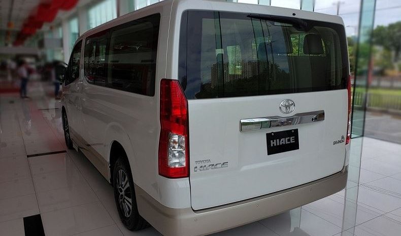 2020 Toyota Hiace GL Grandia Tourer full