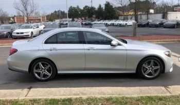 2017 Mercedes-Benz E 300 full