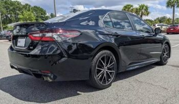 2021 Toyota Camry SE full