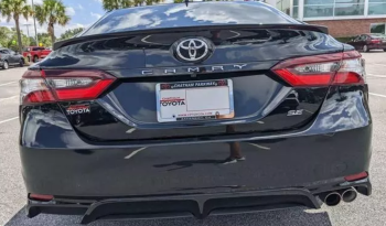 2021 Toyota Camry SE full
