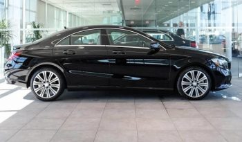 2017 Mercedes-Benz CLA 250 Base 4MATIC full