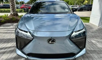 2023 Lexus RZ 450e Luxury full