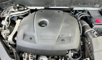 2022 Volvo XC90 T5 Momentum full