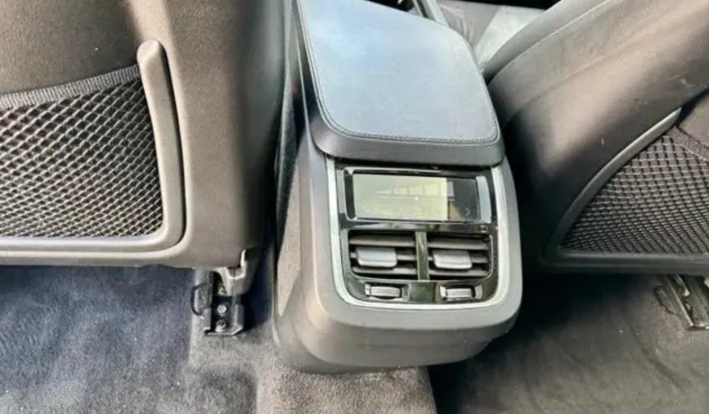 2022 Volvo XC90 T5 Momentum full