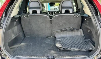 2022 Volvo XC90 T5 Momentum full