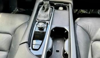 2022 Volvo XC90 T5 Momentum full