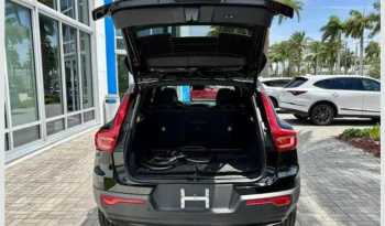 2021 Volvo XC40 Recharge Pure Electric P8 full