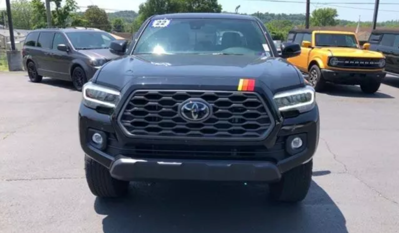 2022 Toyota Tacoma TRD Off Road Black full