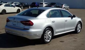 2018 Volkswagen Passat 2.0T SE full
