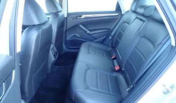 2018 Volkswagen Passat 2.0T SE full