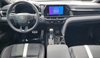 2025 Toyota Camry SE full