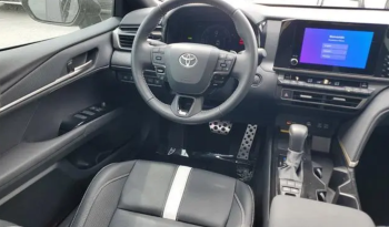 2025 Toyota Camry SE full