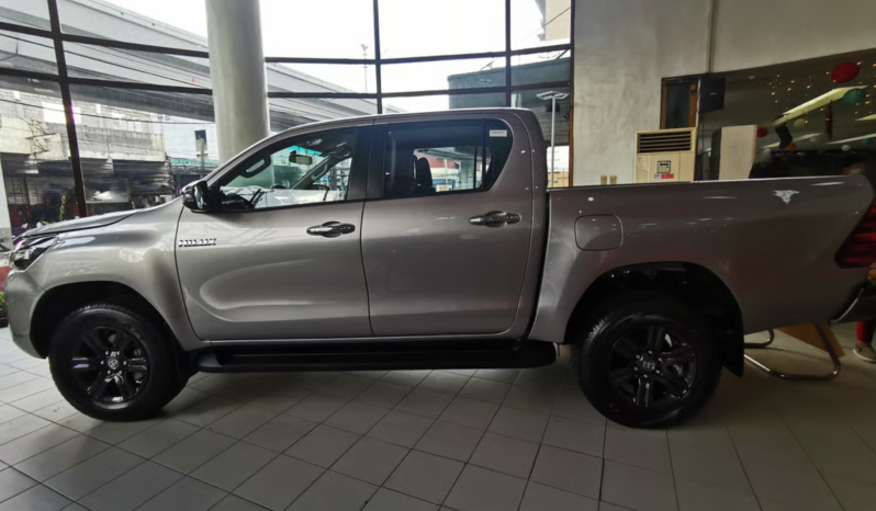 2025 Toyota Hilux Double Cab G 2.4L Diesel full