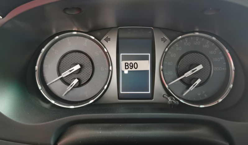 2025 Toyota Hilux Double Cab G 2.4L Diesel full