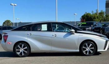 2017 Toyota Mirai Base full