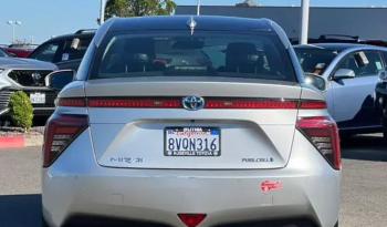 2017 Toyota Mirai Base full