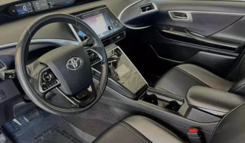 2017 Toyota Mirai Base full