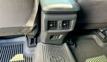 2021 Toyota RAV4 XLE full
