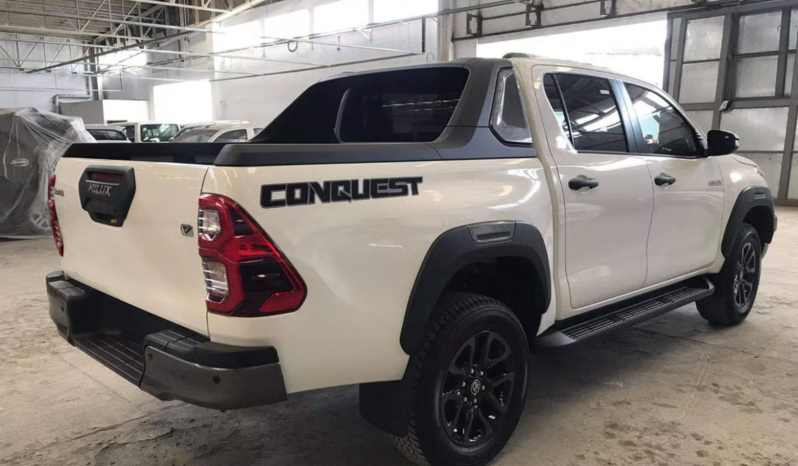 2025 Toyota Hilux Double Cab Revo Conquest 2.8L Diesel full