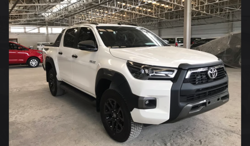 2025 Toyota Hilux Double Cab Revo Conquest 2.8L Diesel full