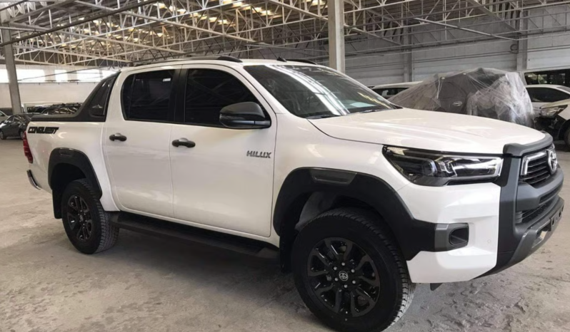 2025 Toyota Hilux Double Cab Revo Conquest 2.8L Diesel full