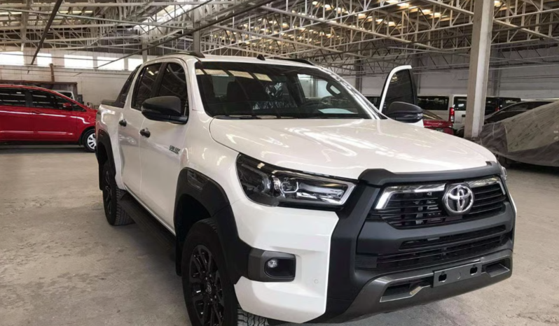 2025 Toyota Hilux Double Cab Revo Conquest 2.8L Diesel full