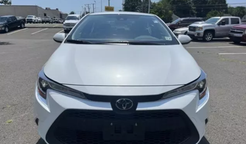 2022 Toyota Corolla LE full